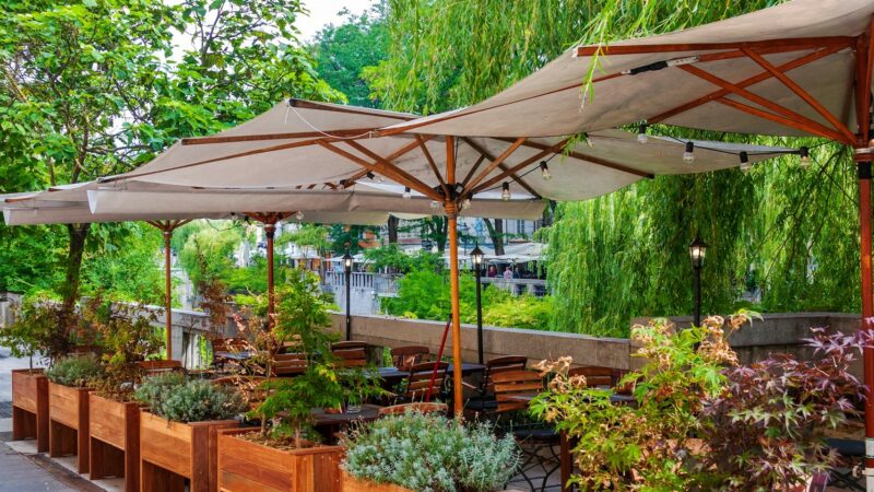 The Benefits of Wood Umbrellas: A Sustainable and Stylish Choice